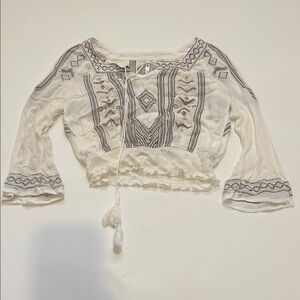 Mur Mur Bohemian Embroidered White Blouse